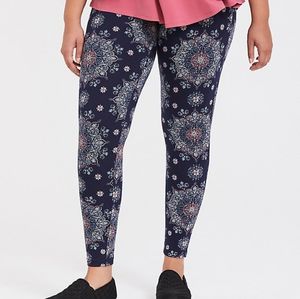 Torrid Blue Medallion Leggings size 3